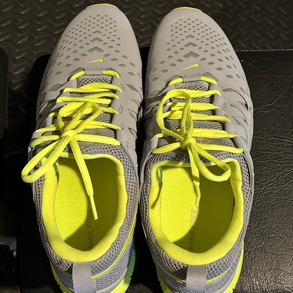 Nike Free Run size 11.5 - Picture 2 of 4